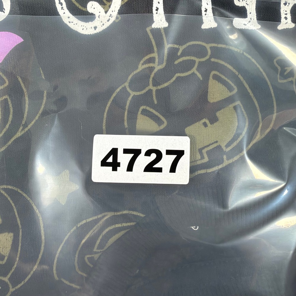 Sanrio Hello Kitty and Friends Halloween Sweatshirt Black All Over Medium #4727 - Picture 5 of 5